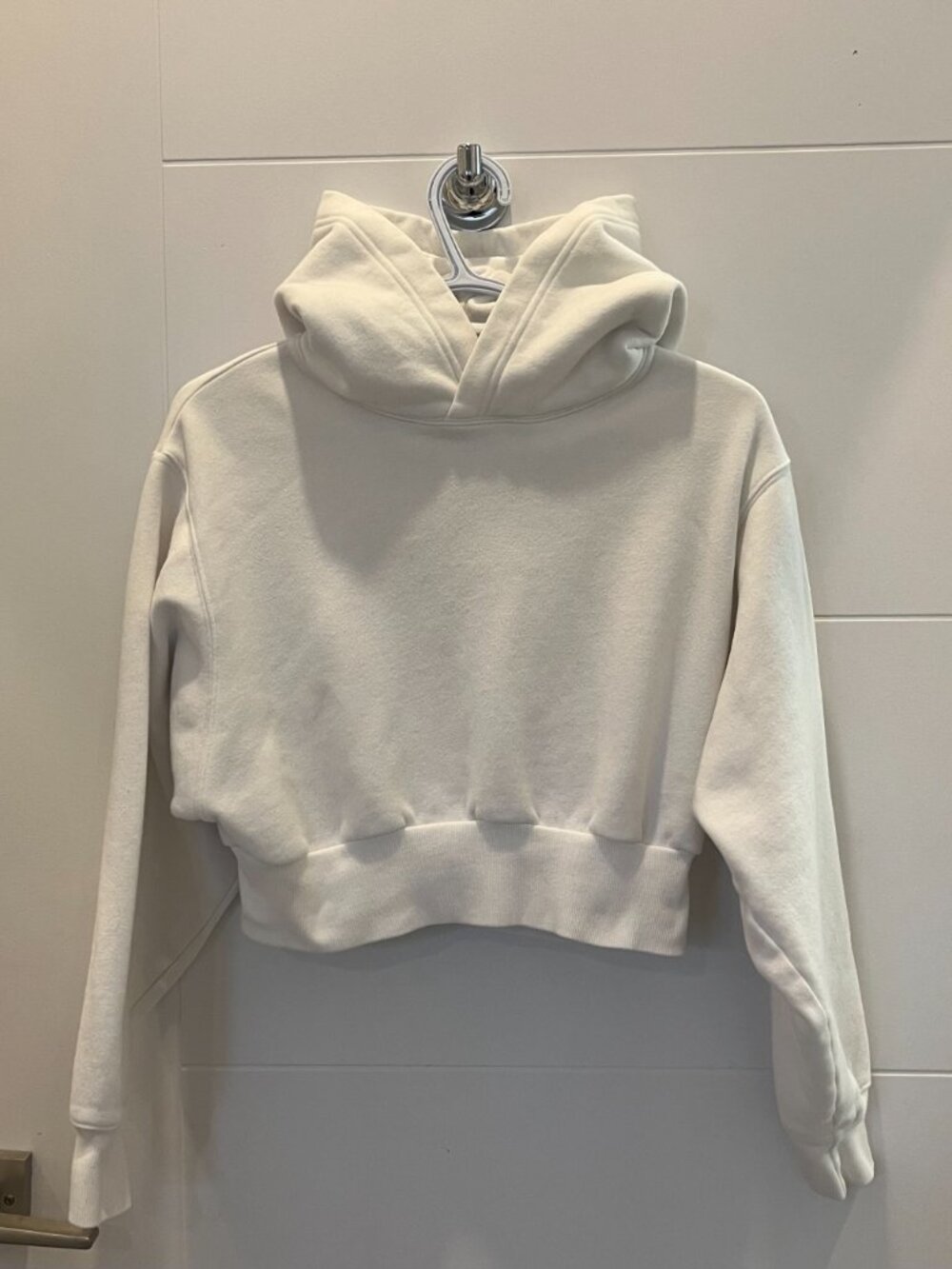 White TNA Sweatshirt - Picture 4 of 5